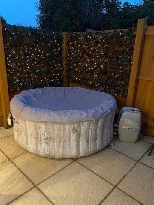 Stylish 1 Bedroom Studio Outdoor Area And Hot Tub Bournemouth Esterno foto